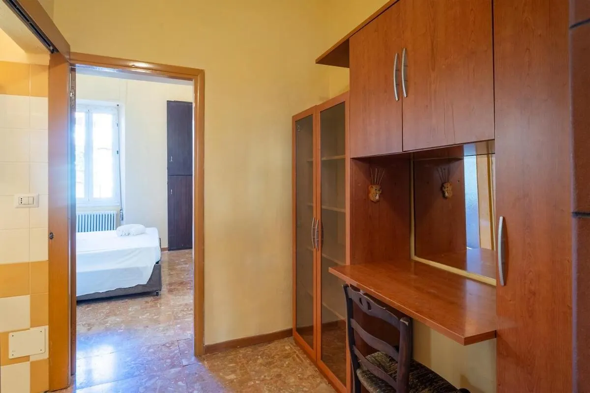 -Zia Anna-Apartment In The Heart Of Sanremo Italy