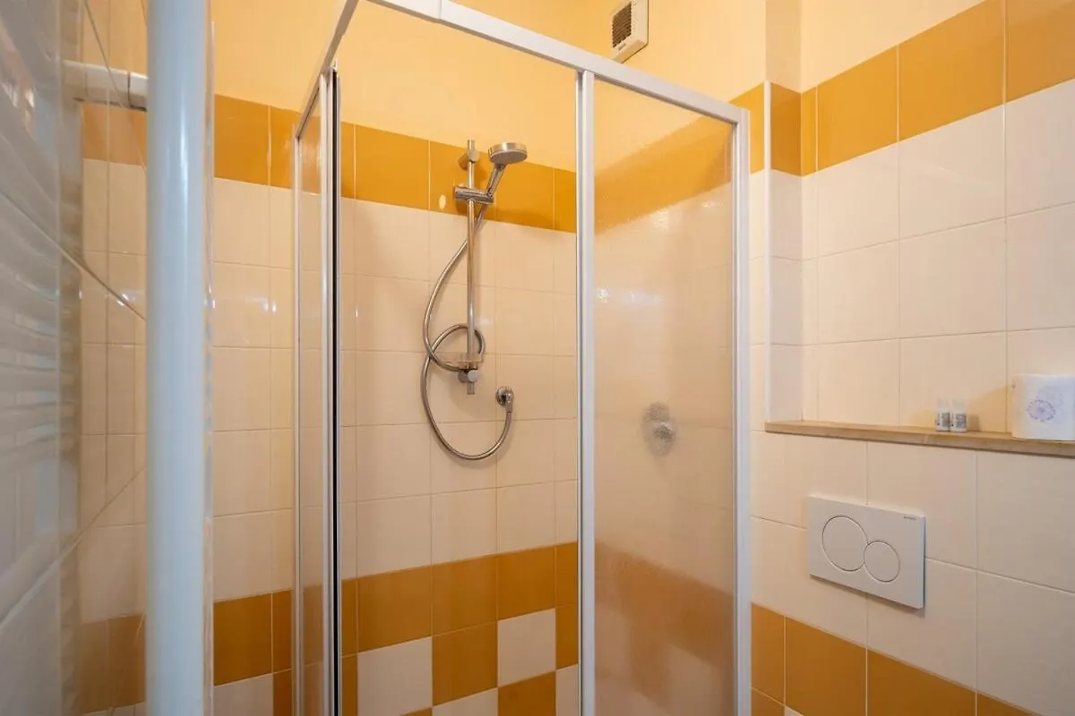 -Zia Anna-Apartment In The Heart Of Sanremo 0*,  Italy